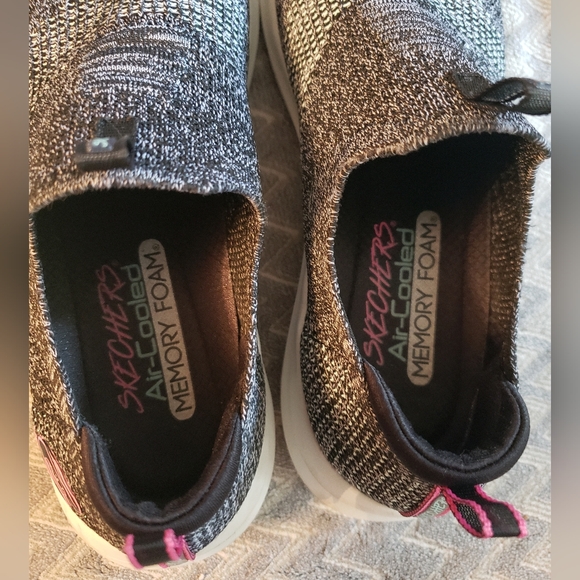 Skechers dark grey shoes - Picture 5 of 6